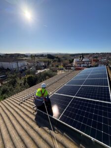 Paneles solares de alta eficiencia para energía solar fotovoltaica